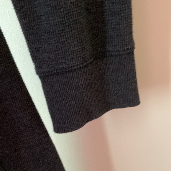 Eddie Bauer Men’s Thermal Henley - Picture 5 of 9